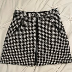 Hollister Houndstooth Pattern Skirt - NWTG